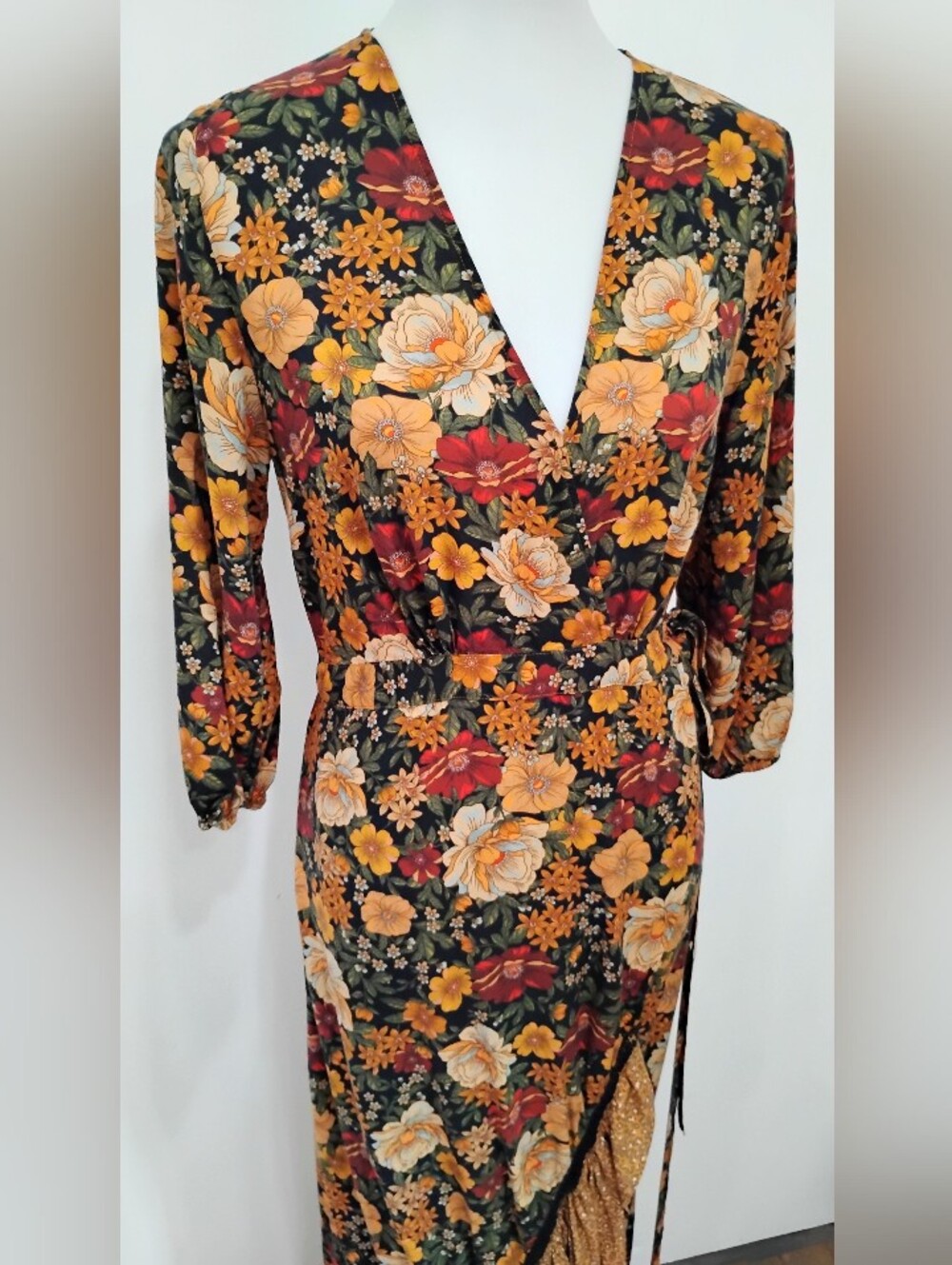 VINTAGE FARM RIO WRAP DRESS WITH LEOPARD RUFFLE HEM - Picture 2 of 14
